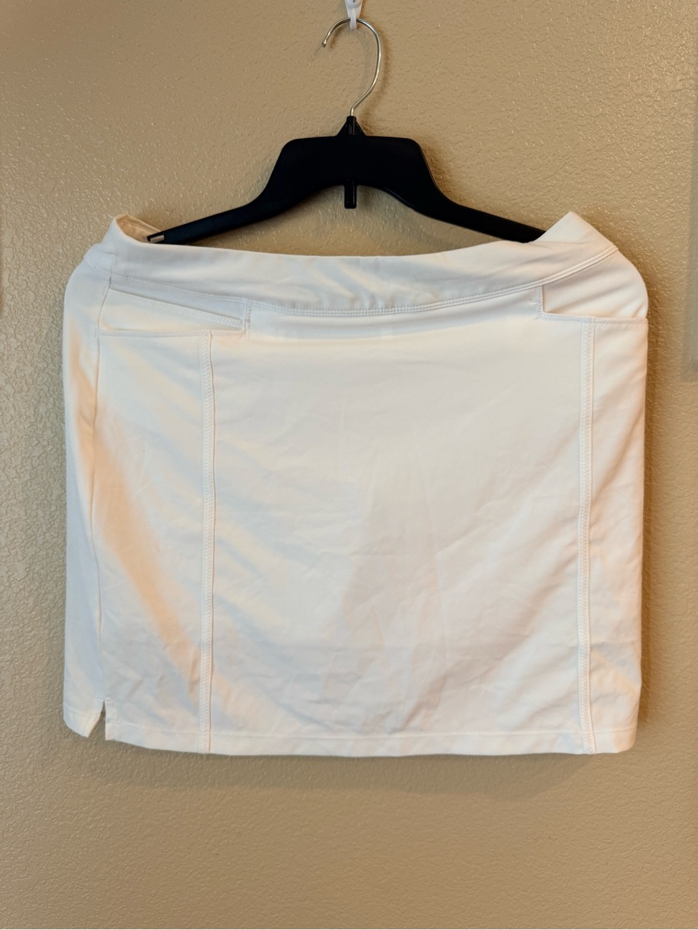 adidas White skort with Subtle Seams